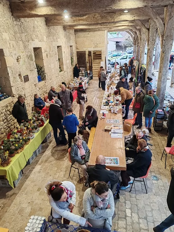 affiche Marché de Noël à Montrésor